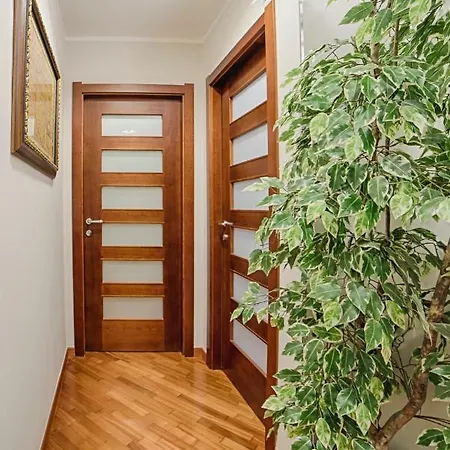 162 Bed & Breakfast 3*