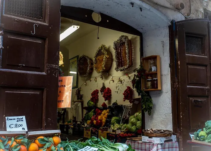 לינה וארוחת בוקר 162 3*