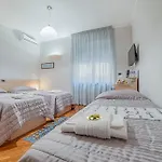 162 3*