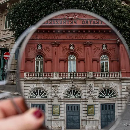 לינה וארוחת בוקר 162