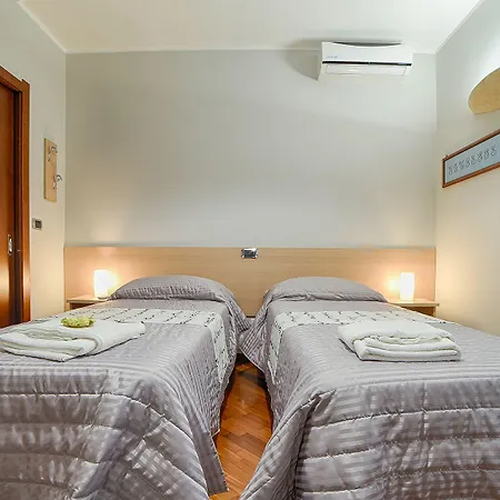 לינה וארוחת בוקר 162 3*