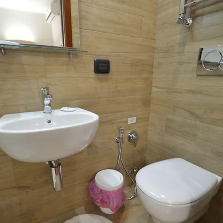 לינה וארוחת בוקר 162 3*