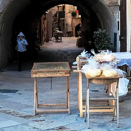 162 Bed & Breakfast Bari